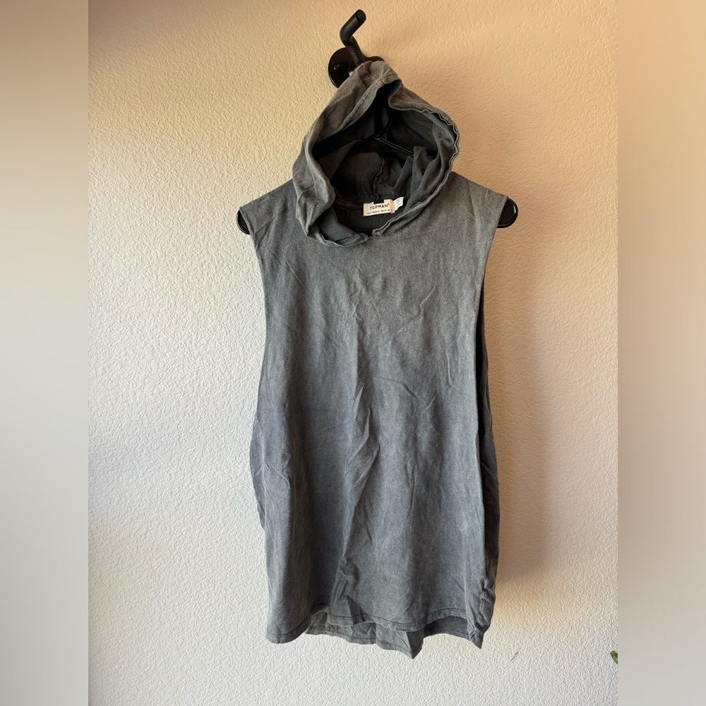 Topman drop sleeve tank top with hood. Size small.
